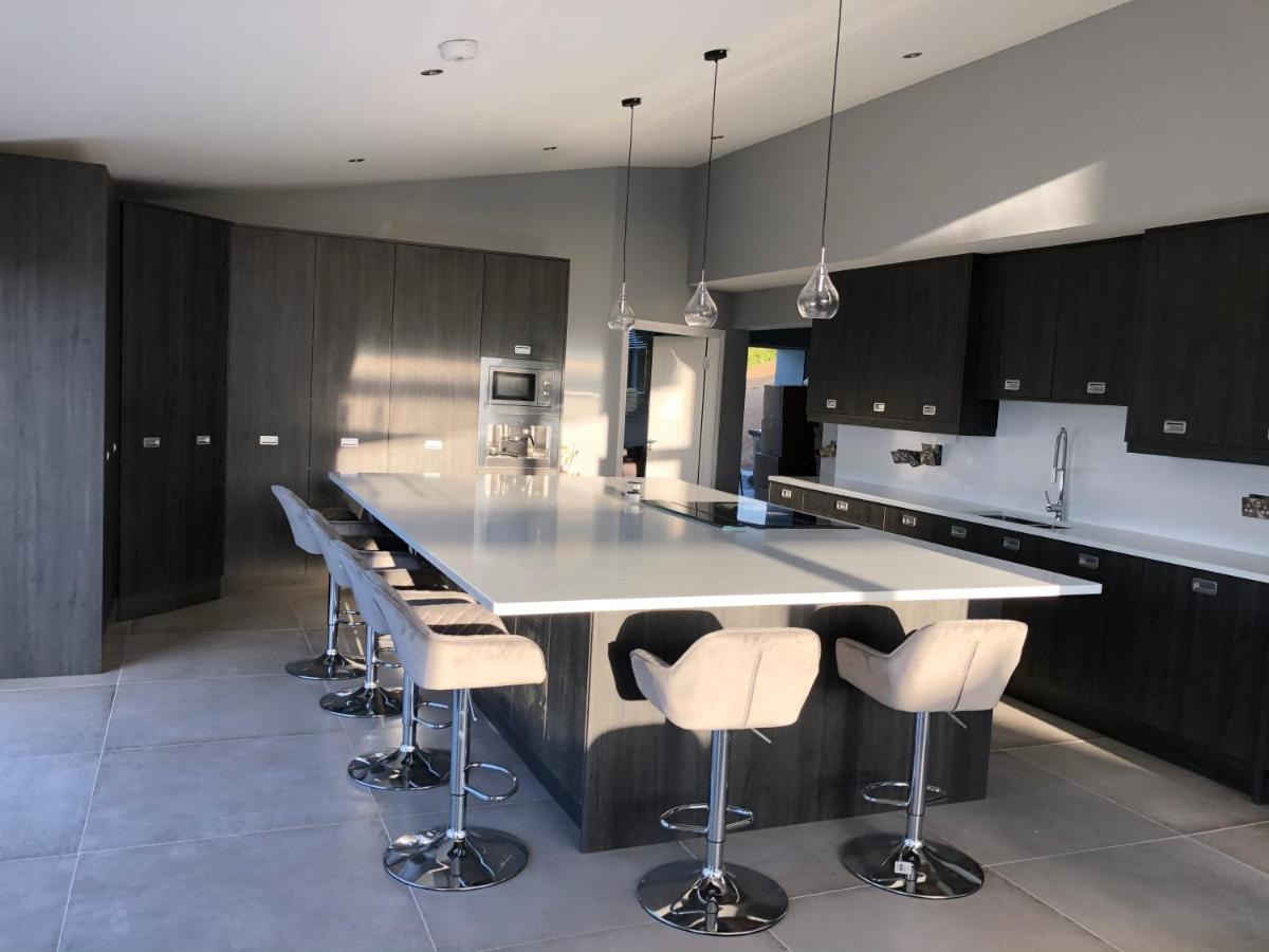 River Views,Kinsale, Hosted By Exquisite Holiday Homes, Sleeps 26 Cork Exterior foto