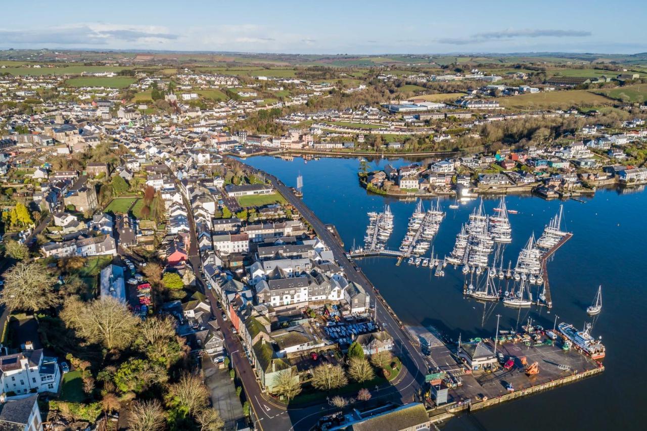 River Views,Kinsale, Hosted By Exquisite Holiday Homes, Sleeps 26 Cork Exterior foto