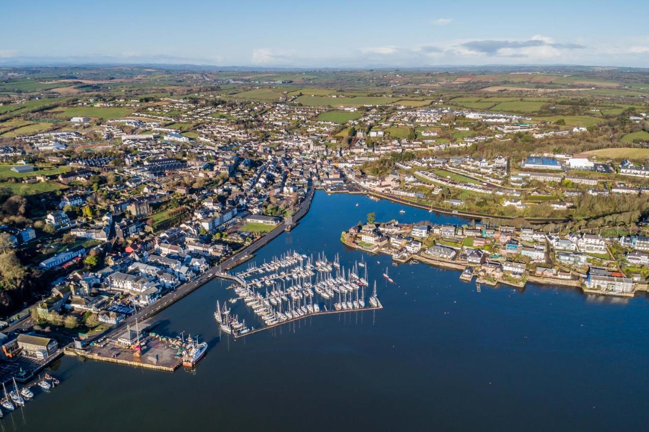River Views,Kinsale, Hosted By Exquisite Holiday Homes, Sleeps 26 Cork Exterior foto